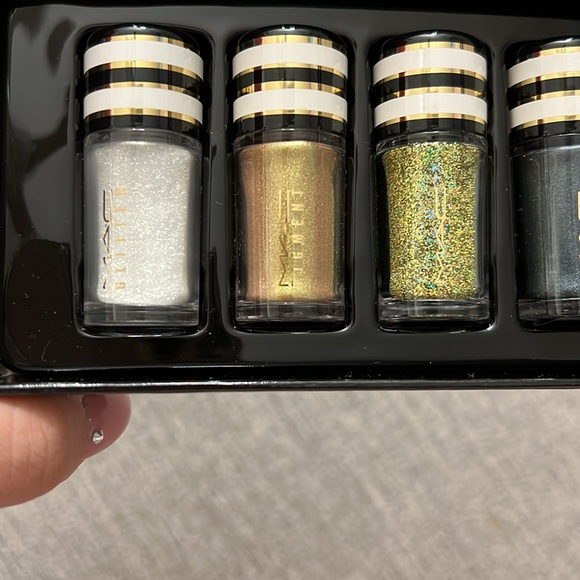 Mac Cosmetics Limited Edition Pigments, New In Box - Picture 3 of 5